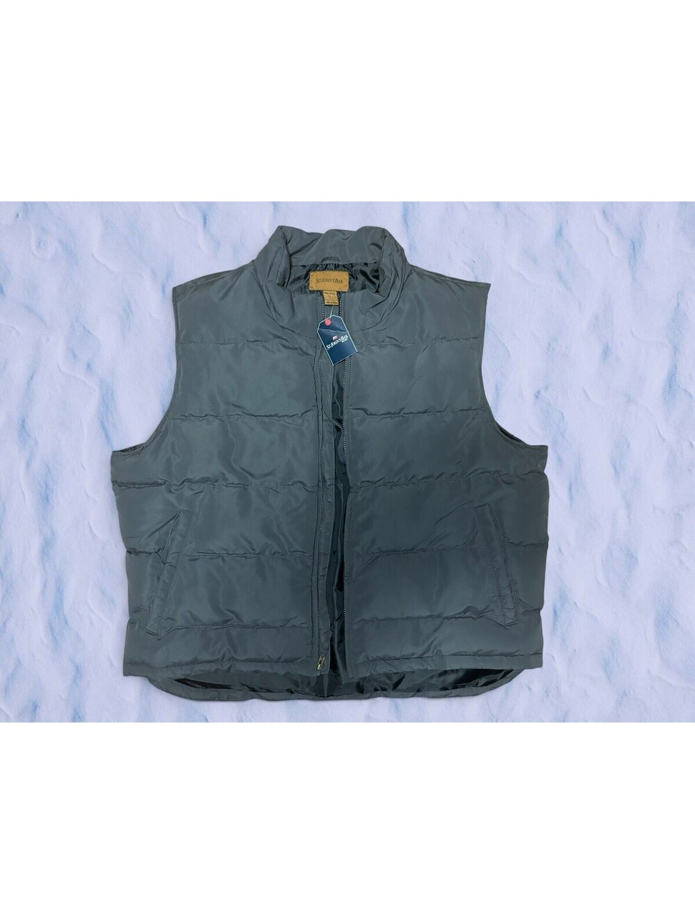 NWT St. John’s Bay Men’s Puffer Vest Size XXL In Gray Excellent Condition w/ Tag